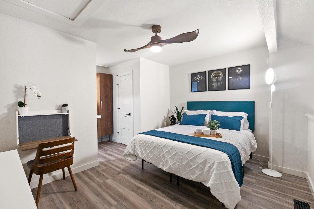 Appartamento Contemporary Couples Getaway Near Austin Favorites - Loft 21 Esterno foto